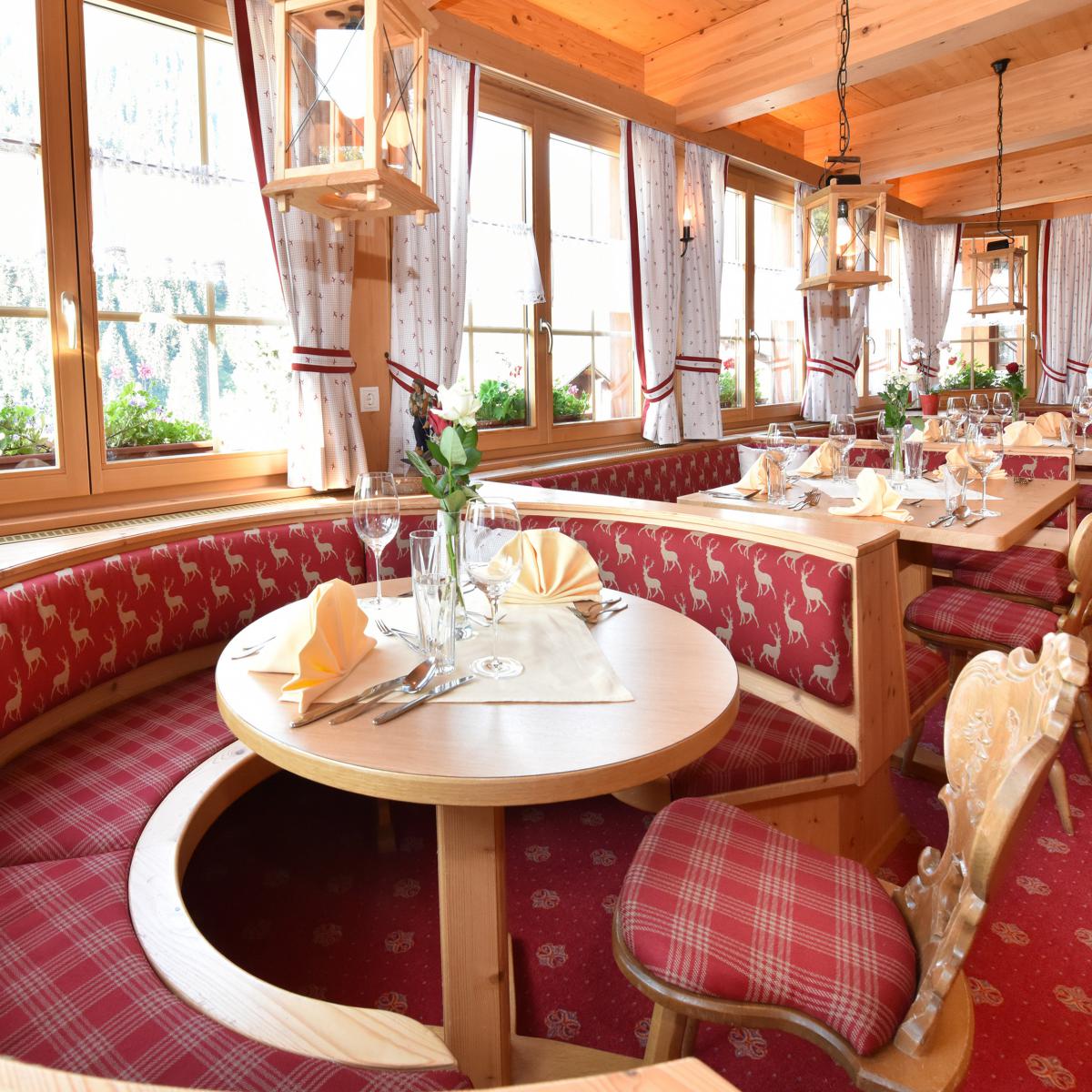Gemütliche Atmosphäre im Restaurant Vallüla St. Gallenkirch