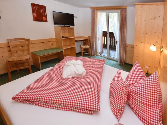 Zimmer Edelweiss im Hotel Vallüla